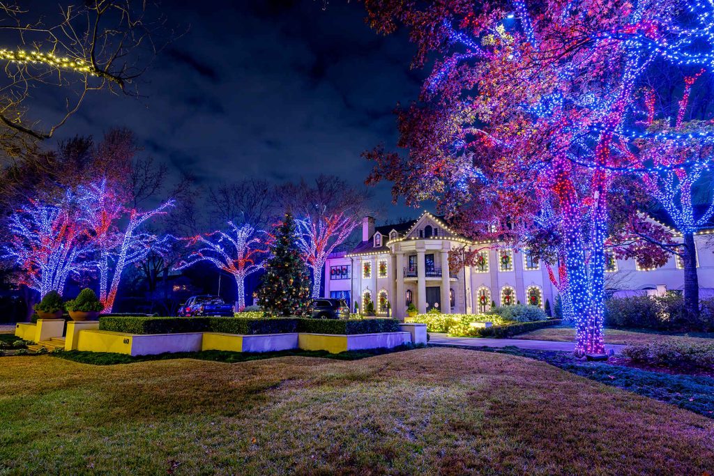 Christmas Light Installation Garland 2