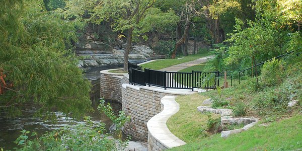 Turtle Creek Neighborhood in Highland Park