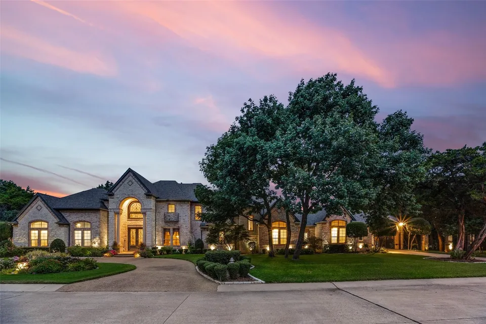 Windmill Hill Neighborhood in DeSoto